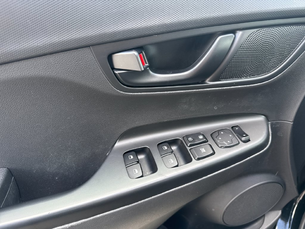 Used 2022 Hyundai Kona N Line w/ Cargo Package FWD image 11