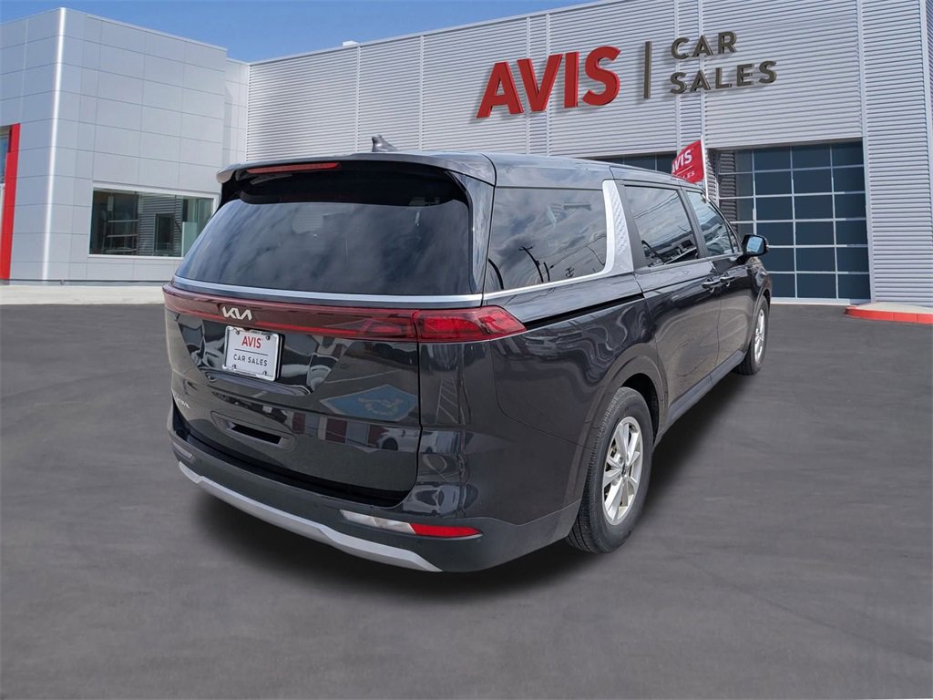 Used 2024 Kia Carnival LX image 6