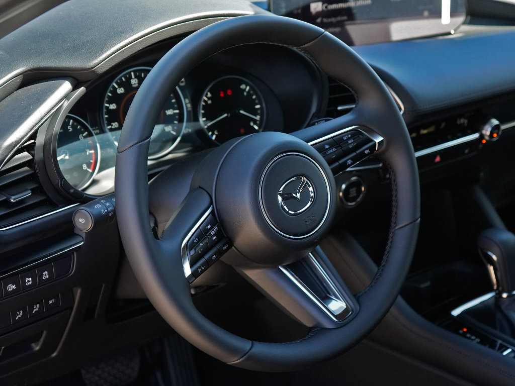 New 2026 MAZDA MAZDA3 Hatchback w/Premium Plus Pkg AWD/4WD image 15