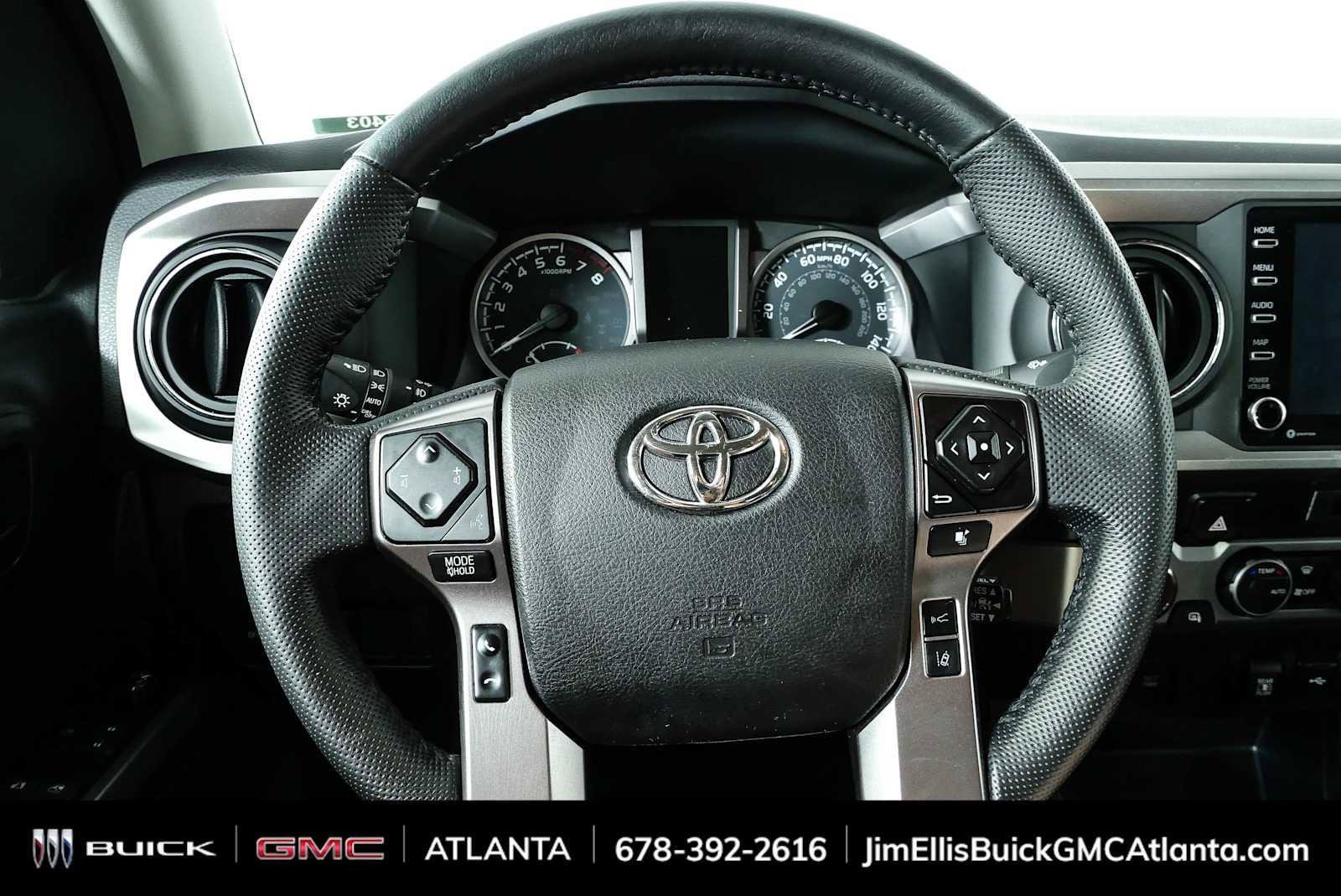 Used 2022 Toyota Tacoma SR5 AWD/4WD image 9