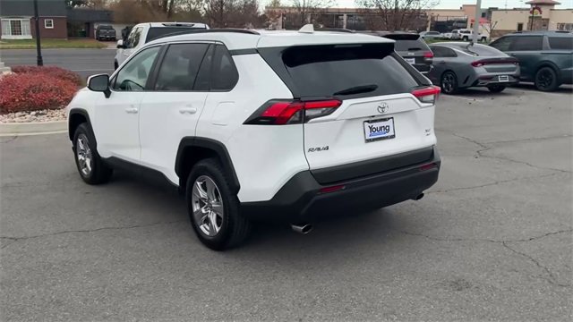 Used 2022 Toyota RAV4 XLE image 5