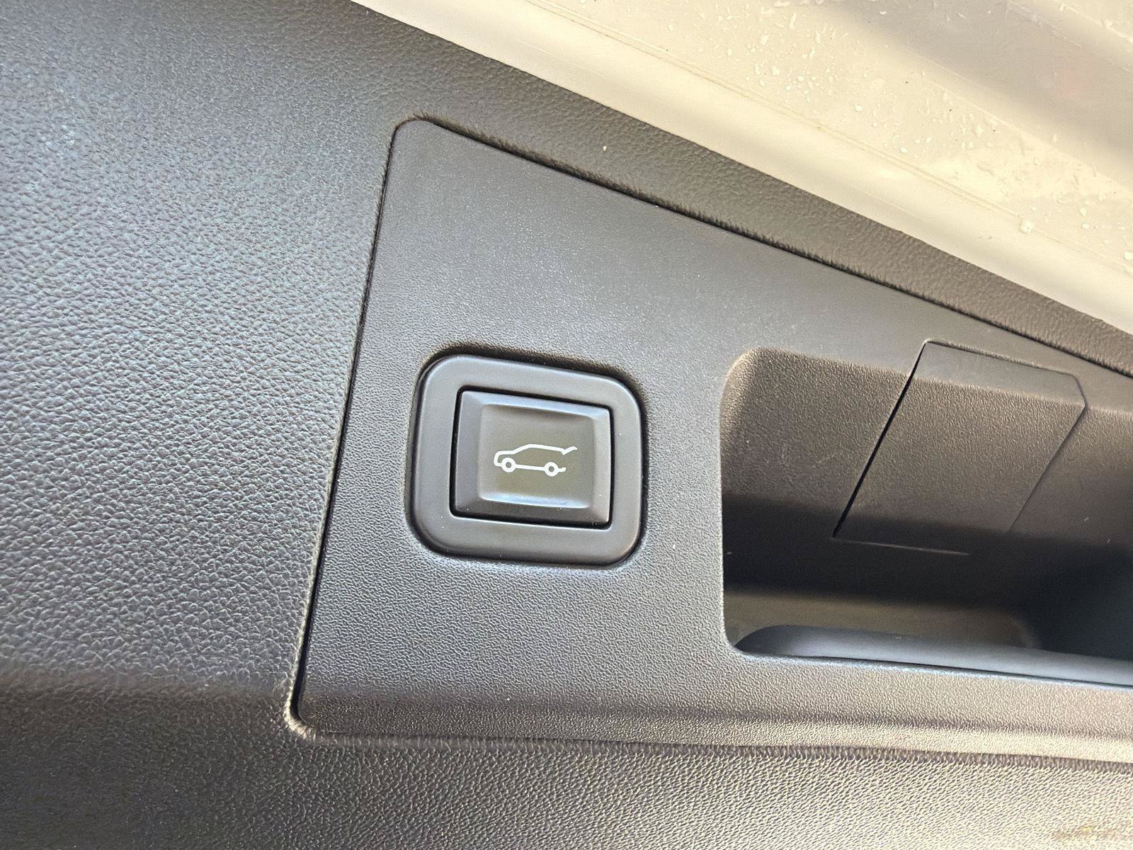 Used 2019 Cadillac XT5 Premium Luxury AWD/4WD image 46