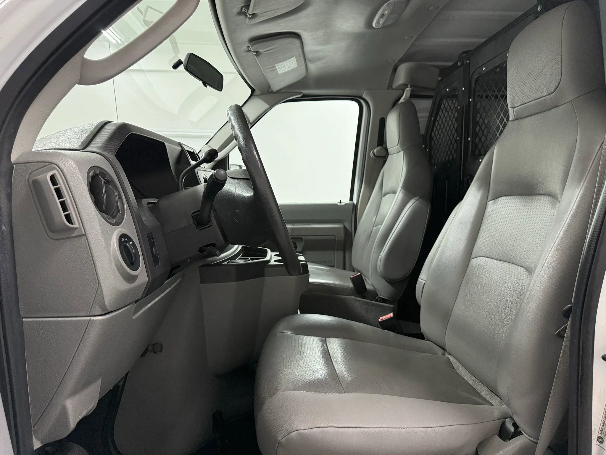 Used 2011 Ford E-150 and Econoline 150 w/ Commercial Cargo Van Pkg RWD image 9