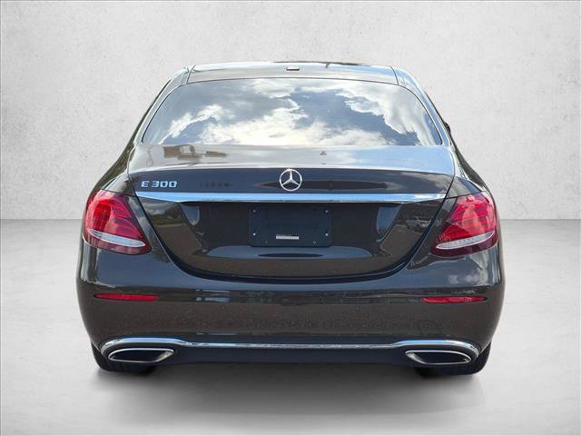 Used 2017 Mercedes-Benz E 300 image 7
