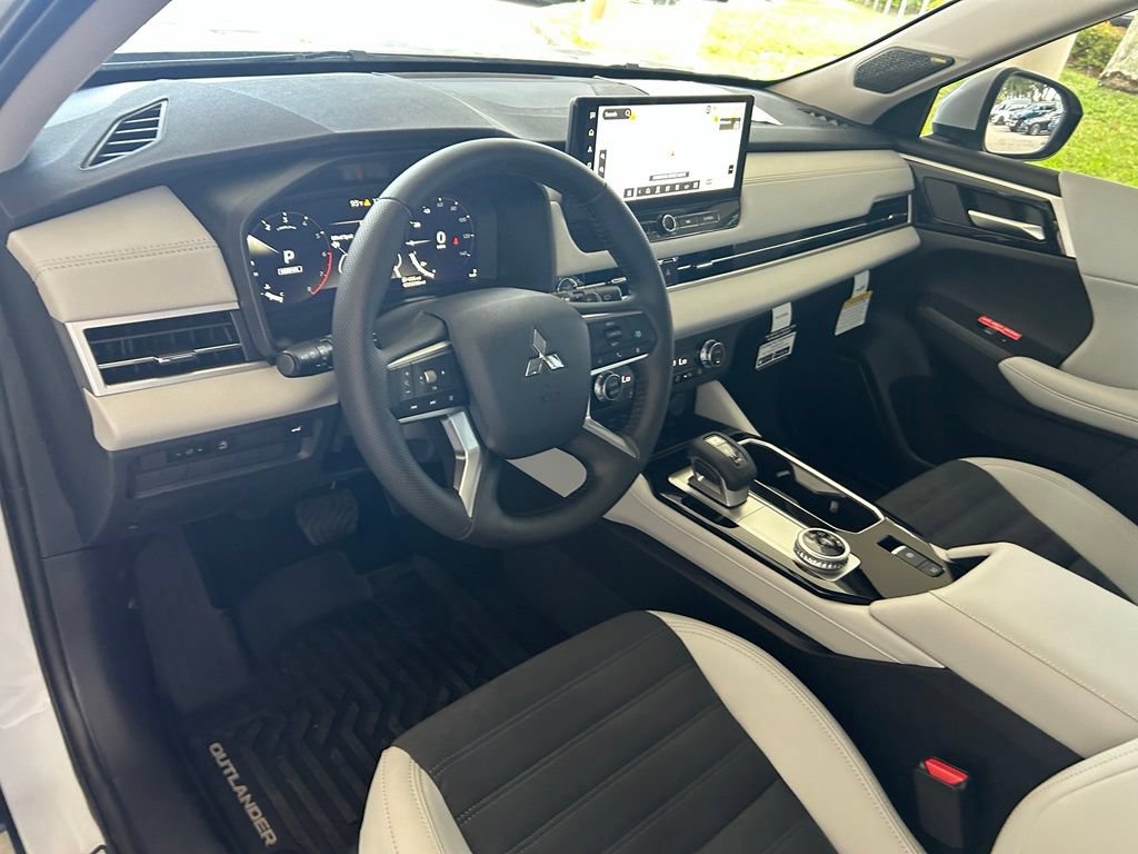 New 2026 Mitsubishi Outlander SE FWD image 6
