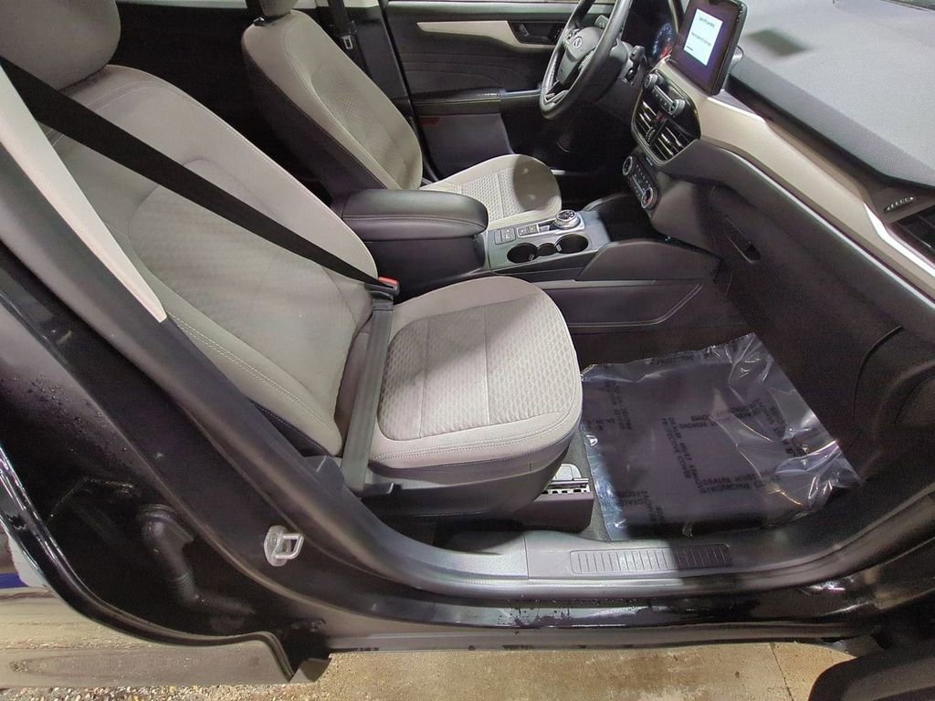 Used 2022 Ford Escape SE w/ Convenience Package image 27