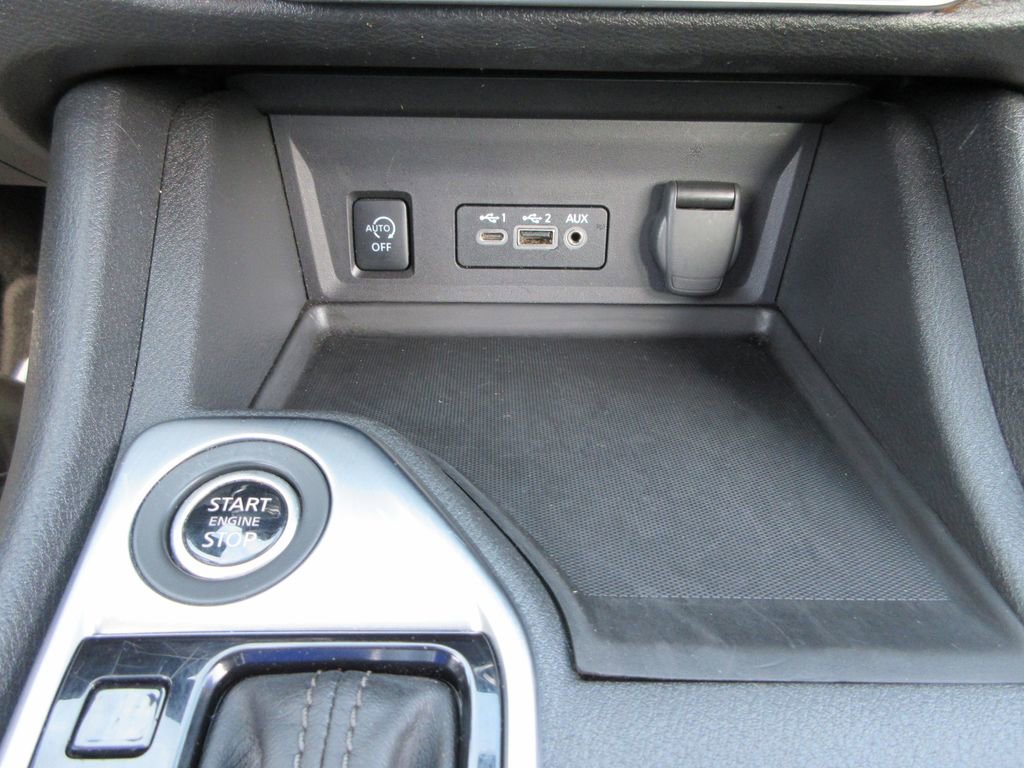 Used 2024 Nissan Sentra SV image 28