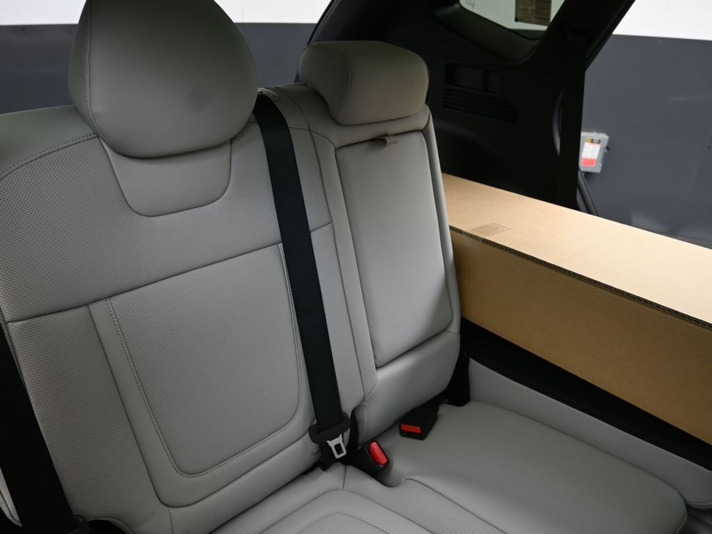 New 2026 Hyundai Tucson Limited image 18