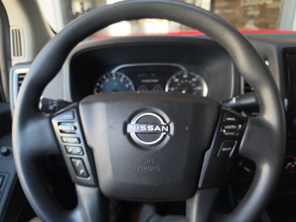 Used 2023 Nissan Frontier SV AWD/4WD image 8