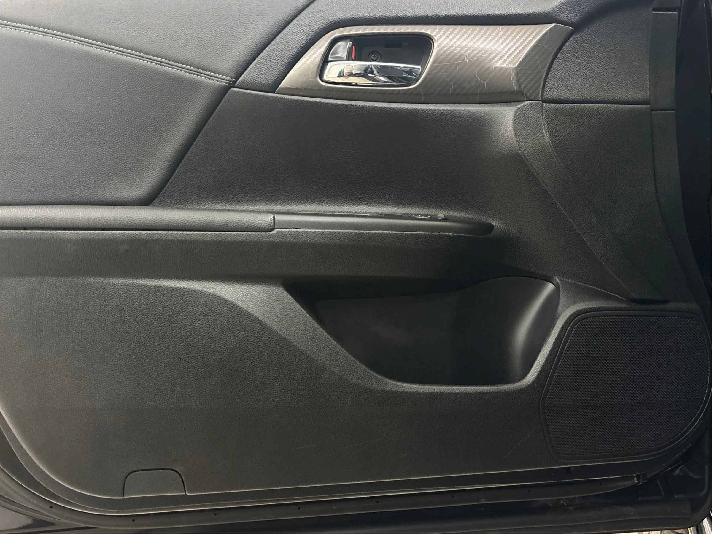 Used 2017 Honda Accord Sport image 25