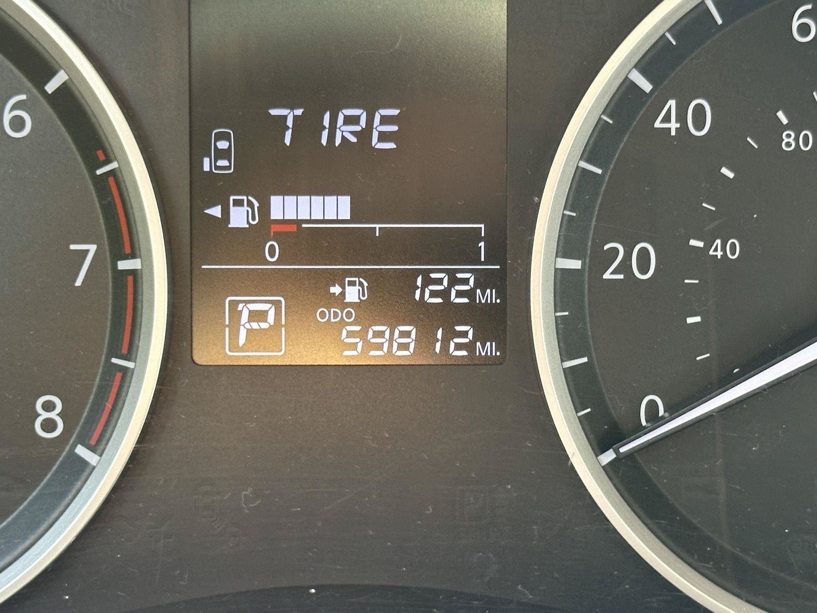 Used 2020 Nissan Versa S FWD image 14
