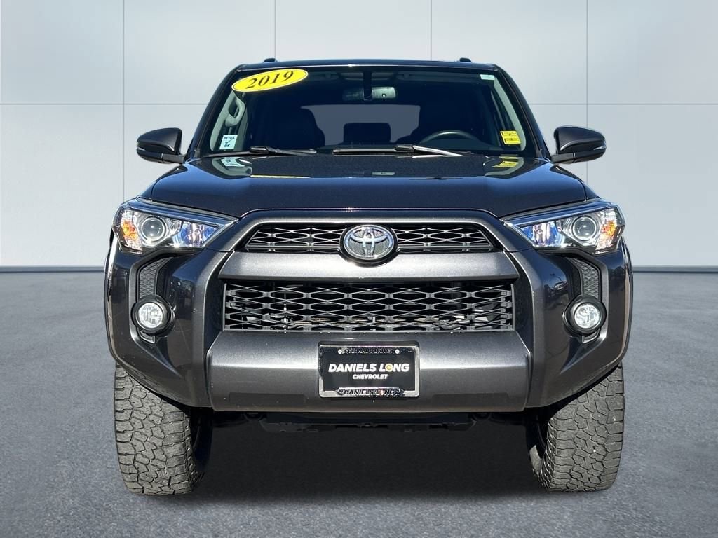 Used 2019 Toyota 4Runner SR5 Premium image 3