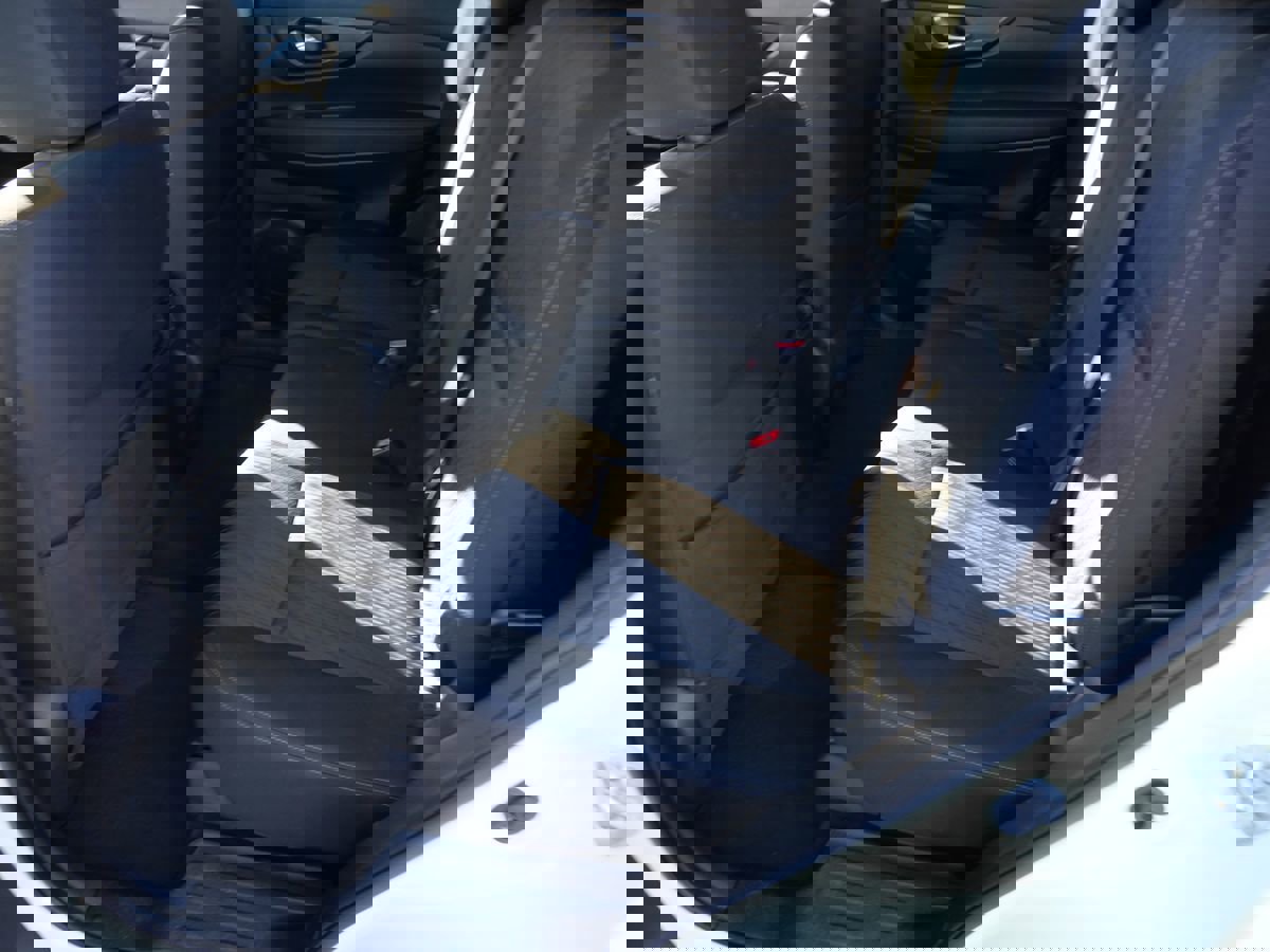 Used 2019 Nissan Rogue SV image 20