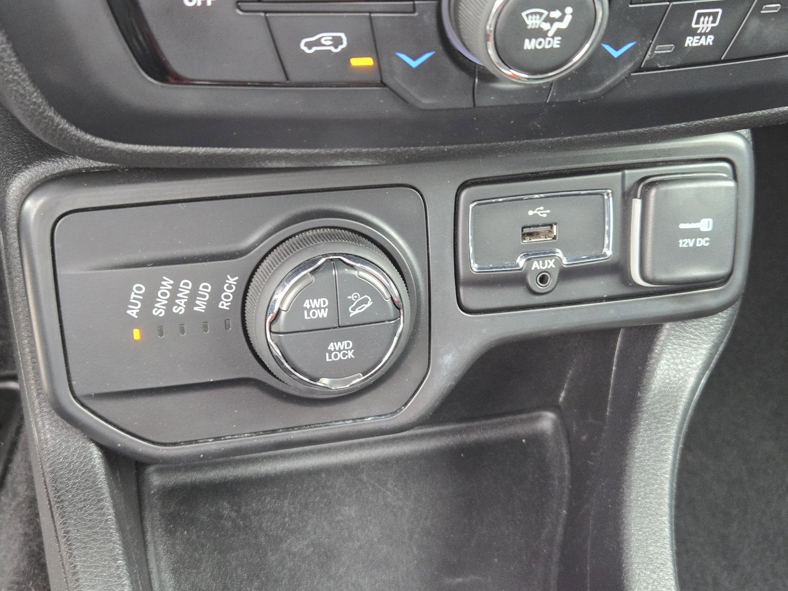 Certified 2019 Jeep Renegade Trailhawk image 14