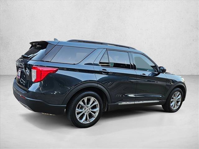 Certified 2023 Ford Explorer XLT w/ Equipment Group 202A RWD image 4