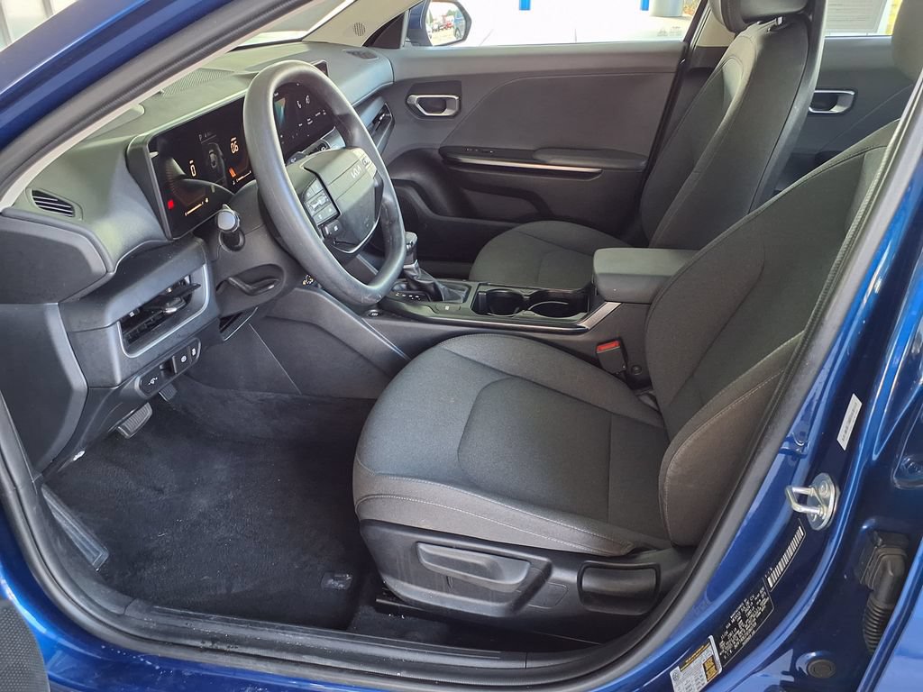 Used 2025 Kia K4 FWD image 22