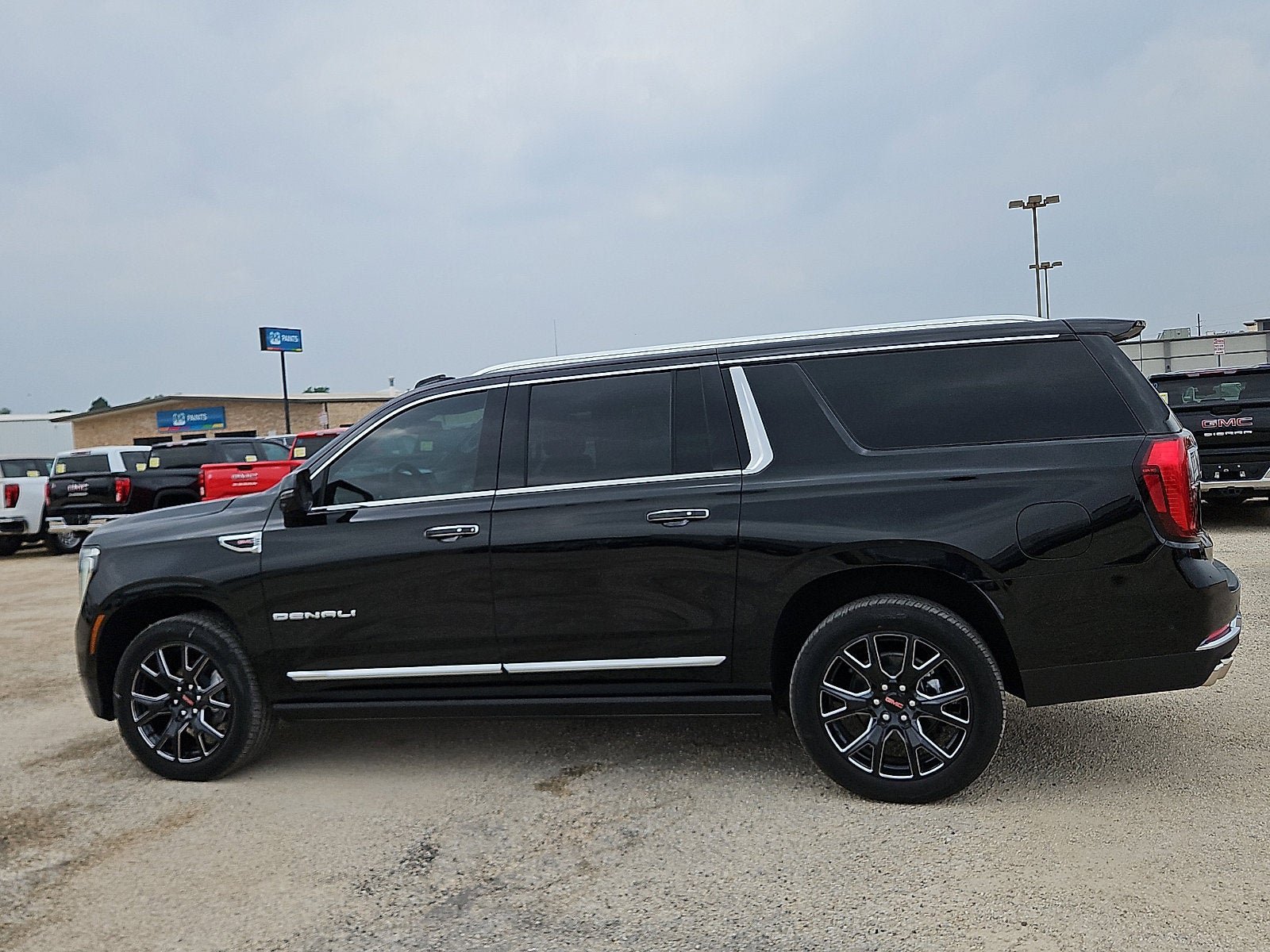 New 2026 GMC Yukon XL Denali w/ Sun & Power Step Package RWD video 2