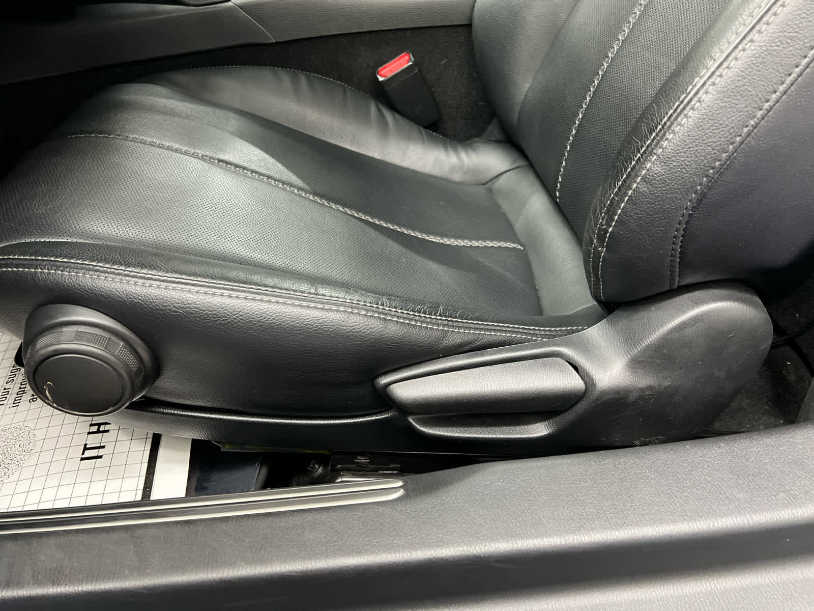 Used 2021 MAZDA MX-5 Miata RF Grand Touring image 12