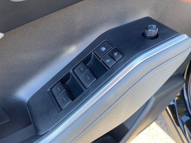 Used 2024 Toyota Highlander XLE image 16