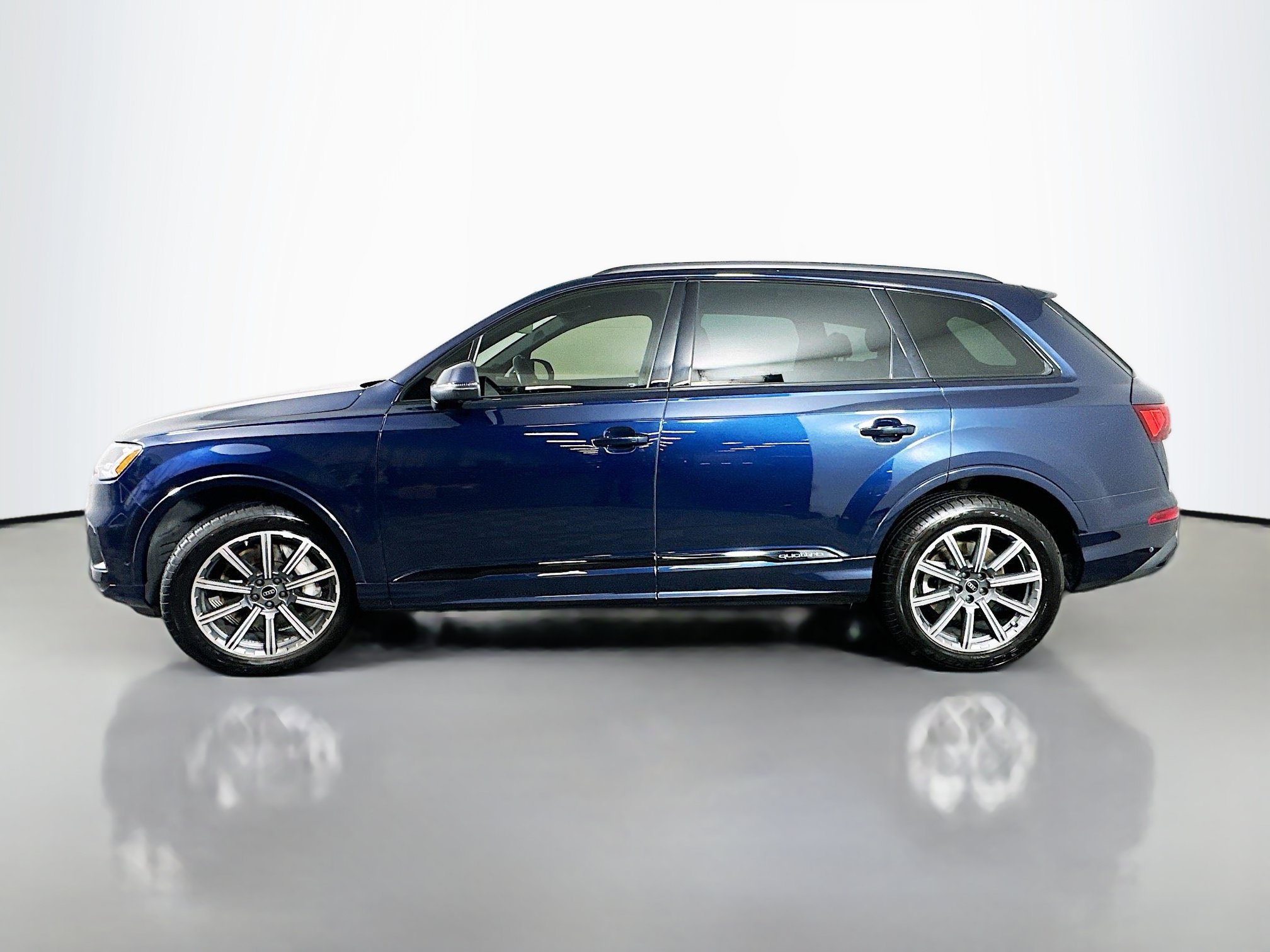 Used 2023 Audi Q7 2.0T Premium Plus w/ Premium Plus Package AWD/4WD image 6