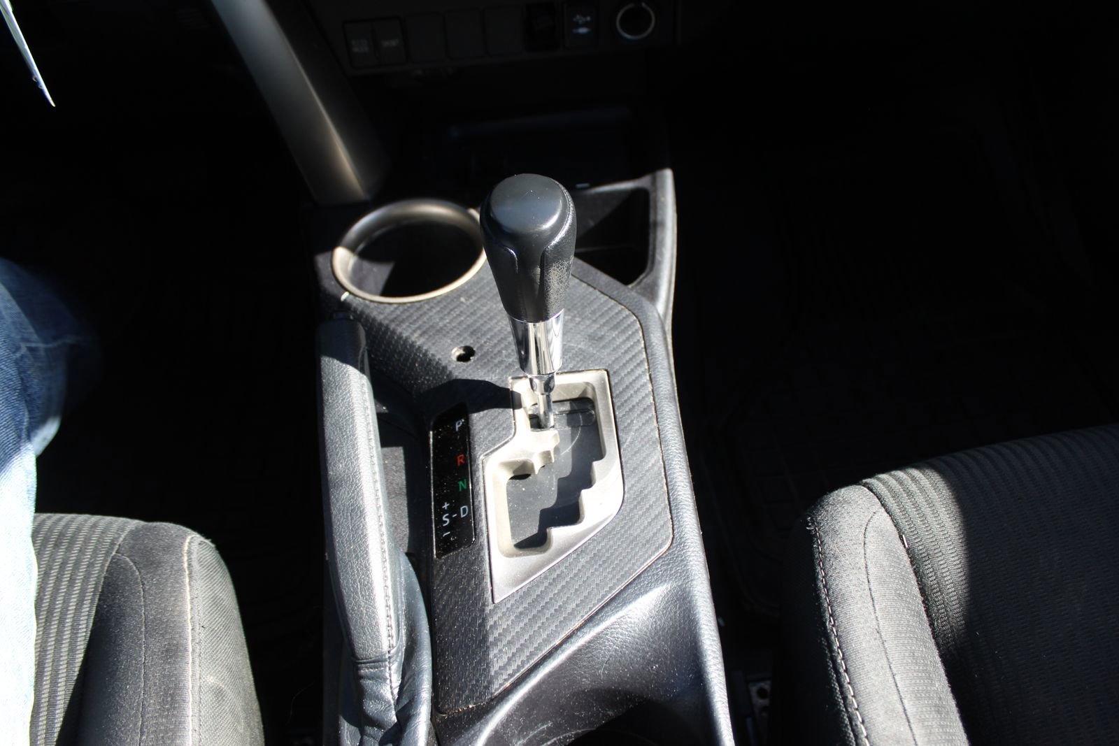 Used 2014 Toyota RAV4 XLE image 30