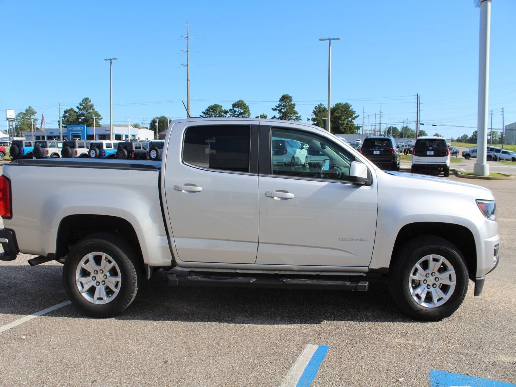 Used 2017 Chevrolet Colorado LT w/ Safety Package RWD image 4