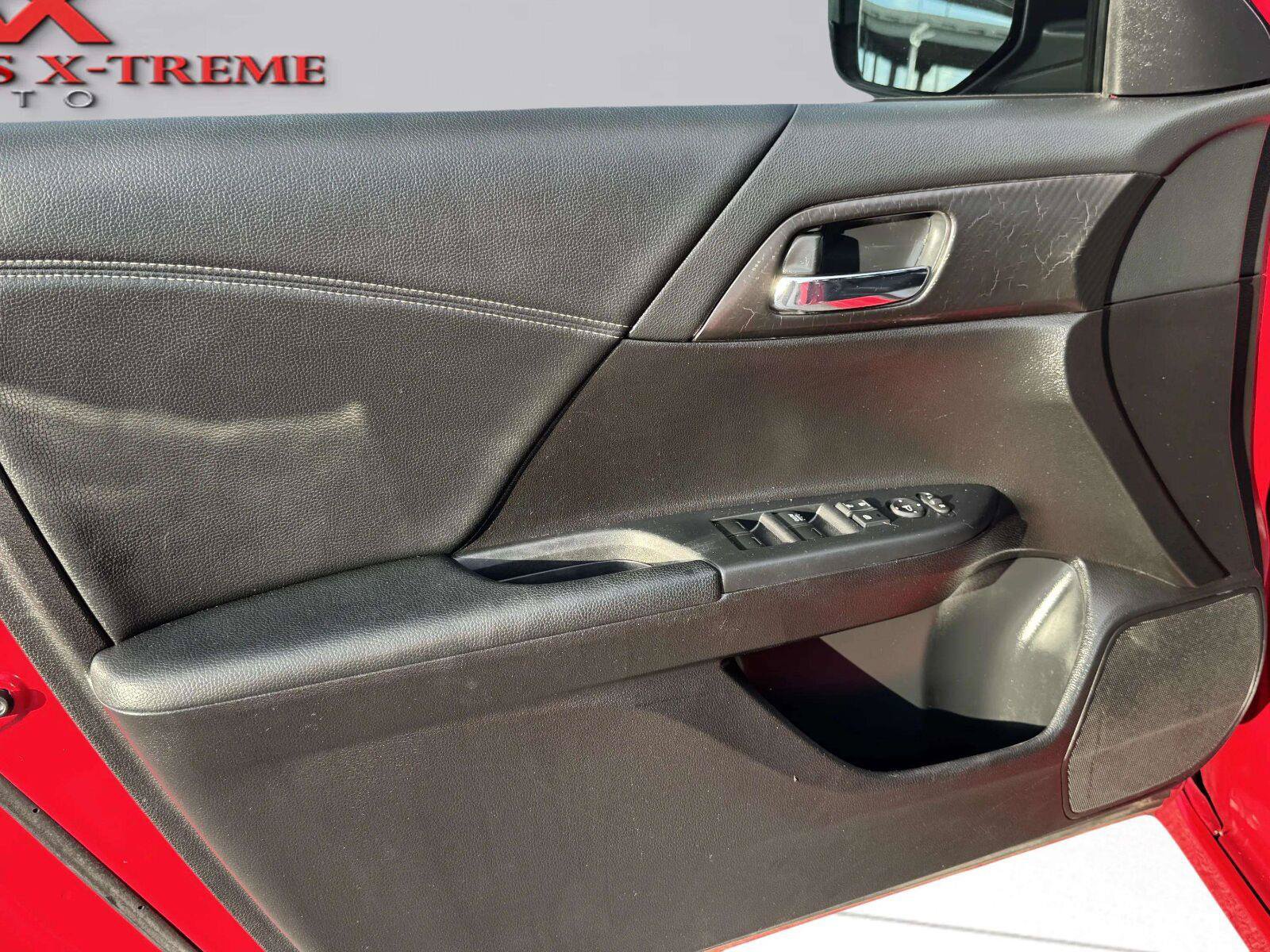 Used 2016 Honda Accord Sport image 18