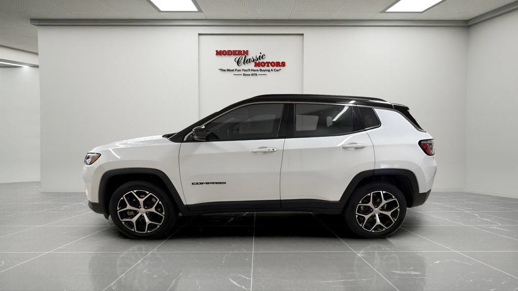 Used 2024 Jeep Compass Limited AWD/4WD image 2