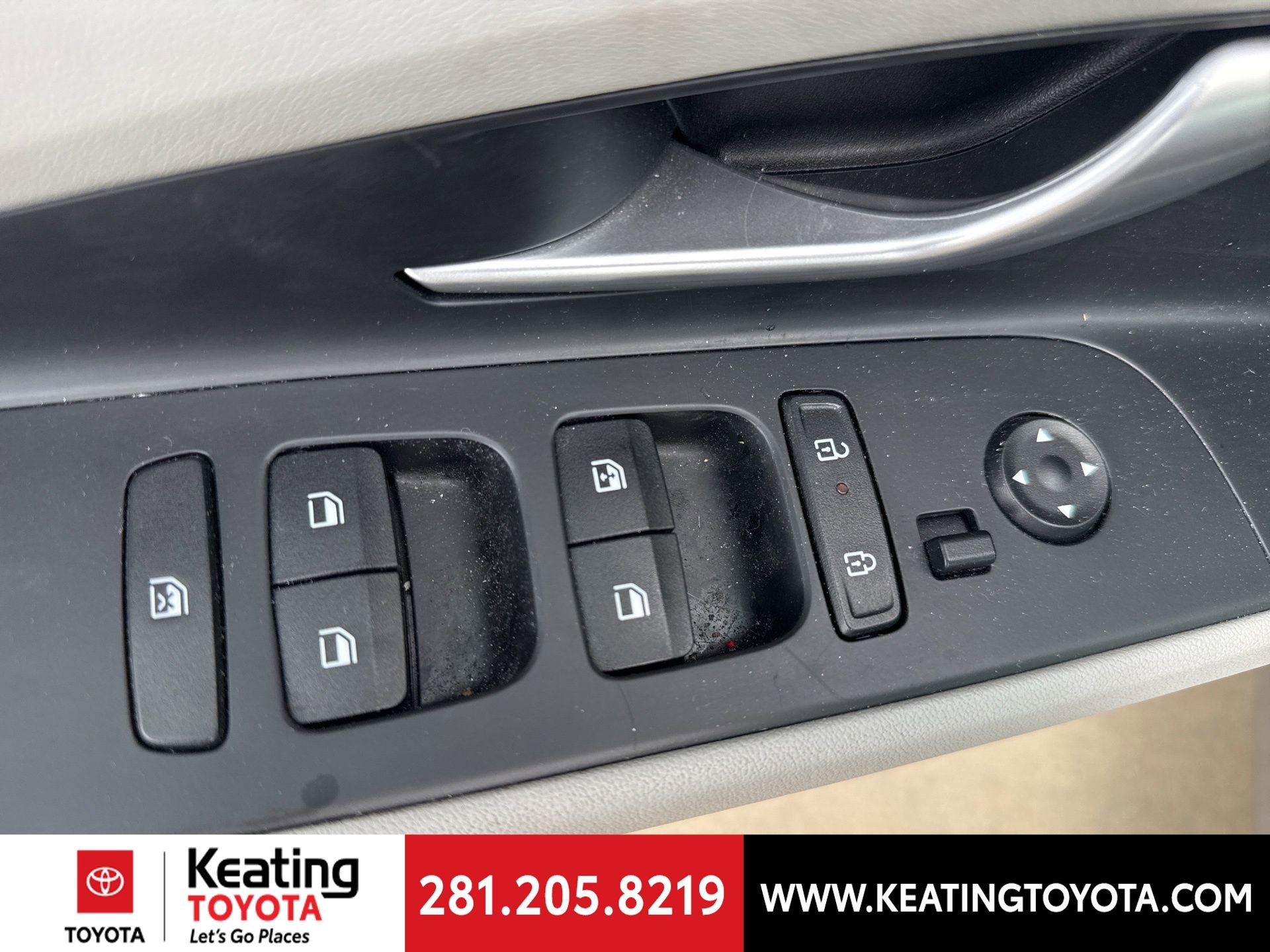 Used 2025 Hyundai Elantra Limited image 11