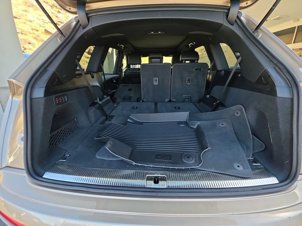 Used 2019 Audi Q7 3.0T Premium Plus w/ Premium Plus Package AWD/4WD image 27