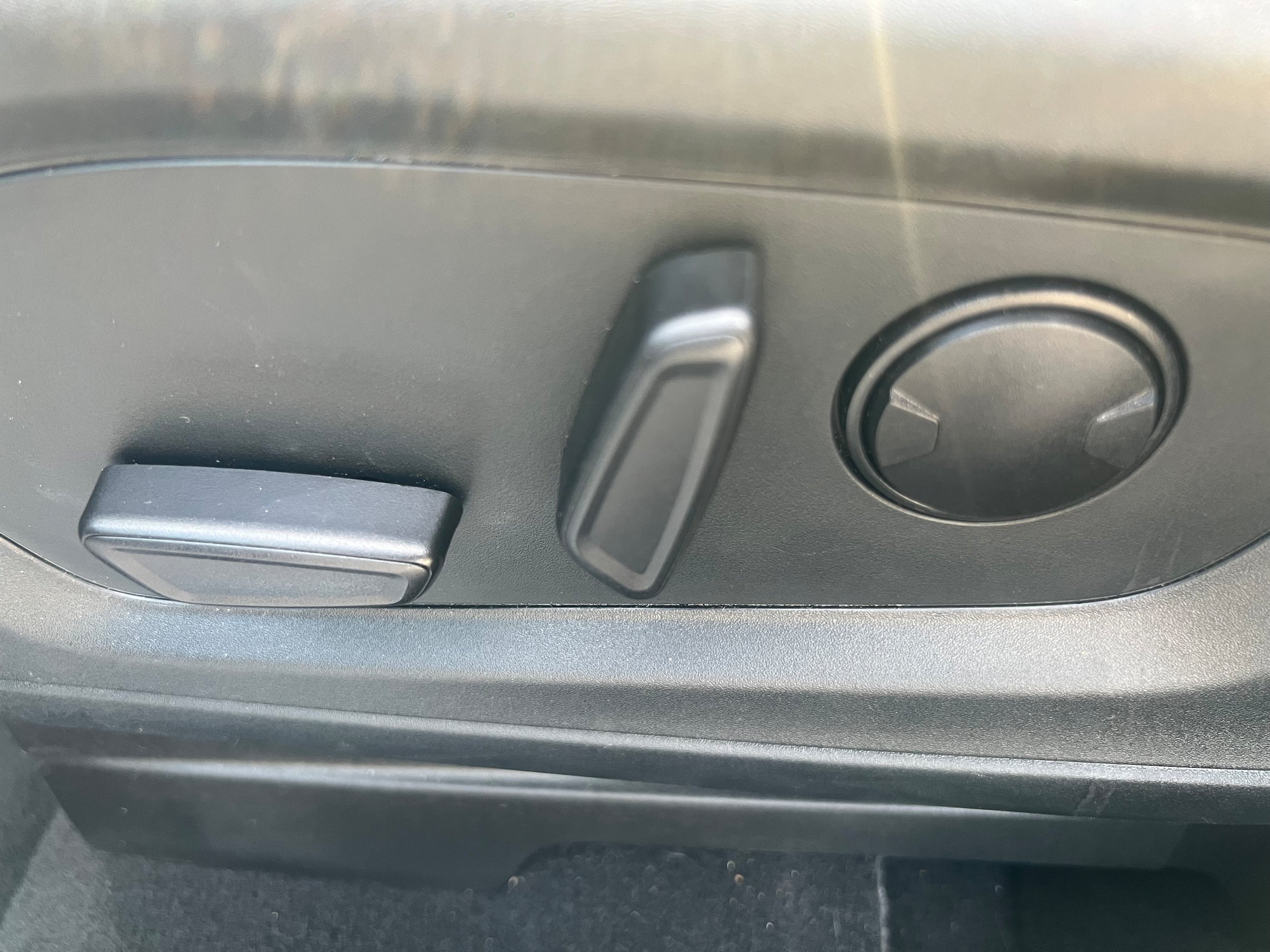 Used 2022 Ford Explorer Limited RWD image 19