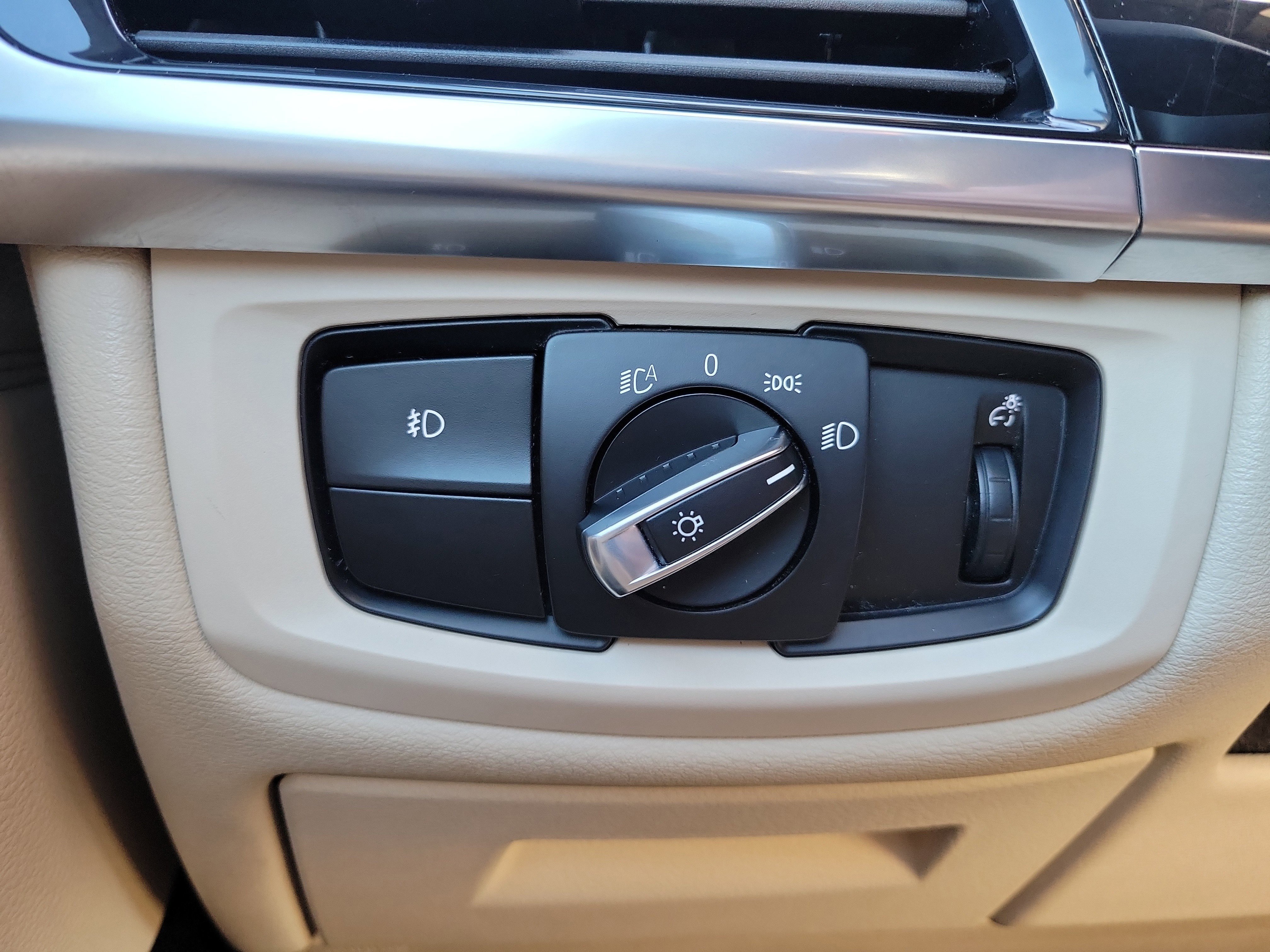 Used 2018 BMW X5 xDrive40e image 26