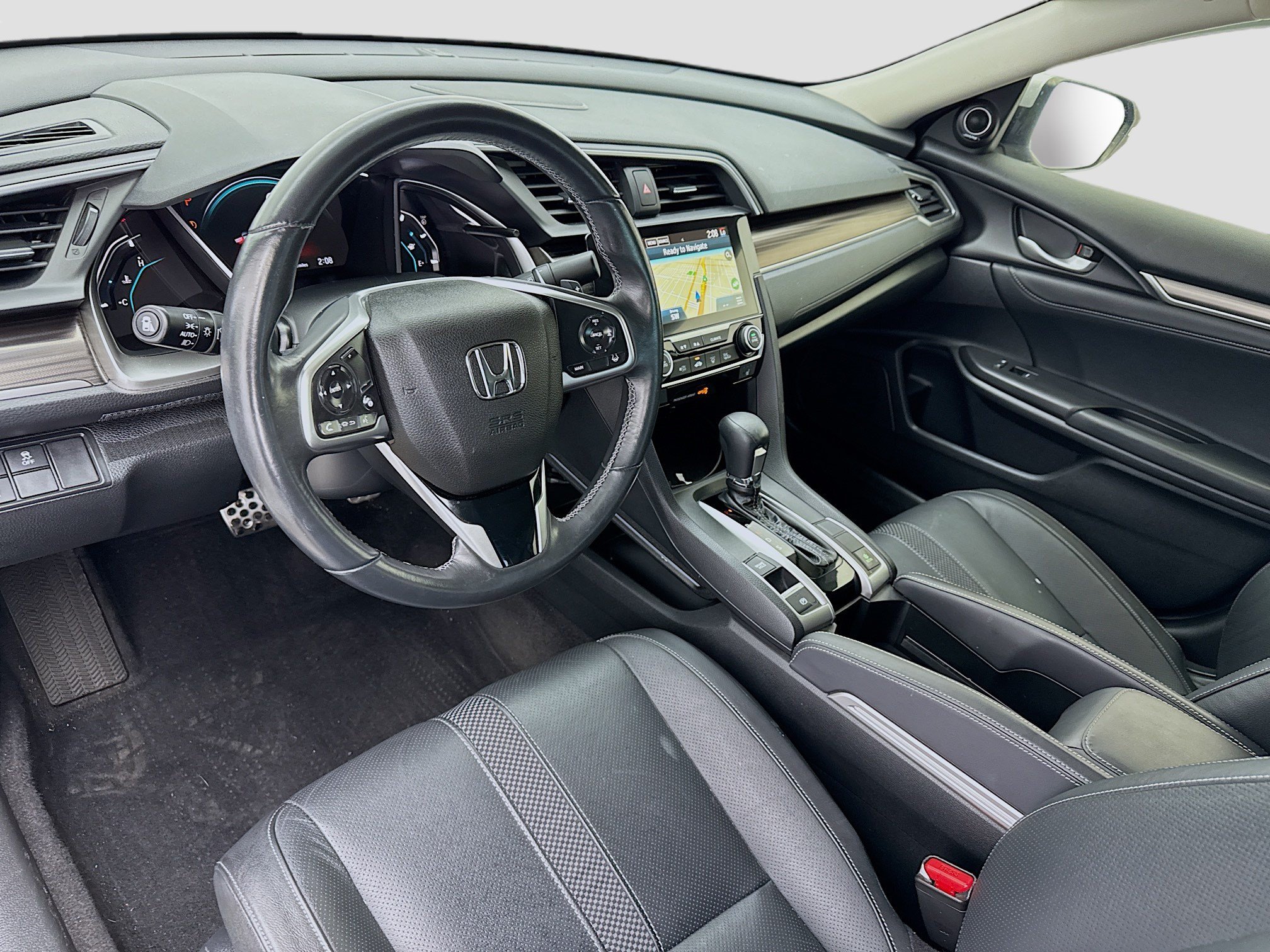Used 2019 Honda Civic Touring image 7