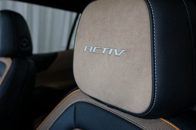 New 2026 Chevrolet Equinox ACTIV w/ Convenience Package III image 16