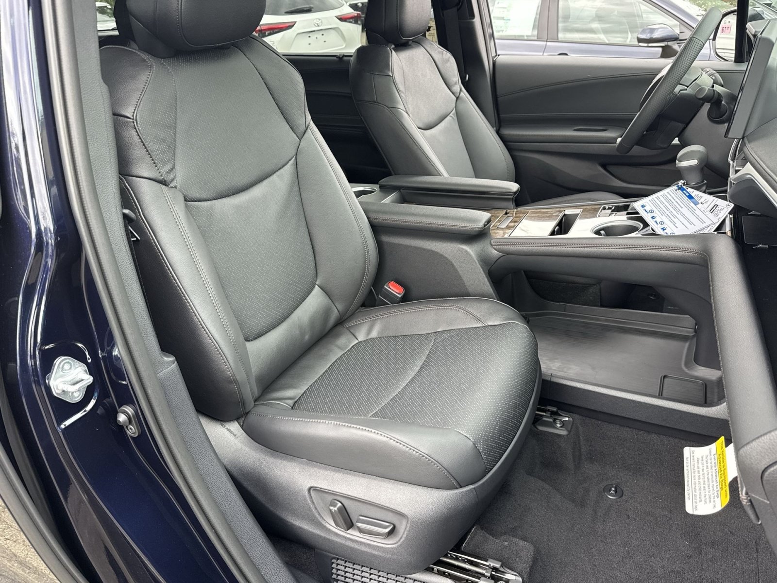 New 2026 Toyota Sienna Platinum AWD/4WD image 37