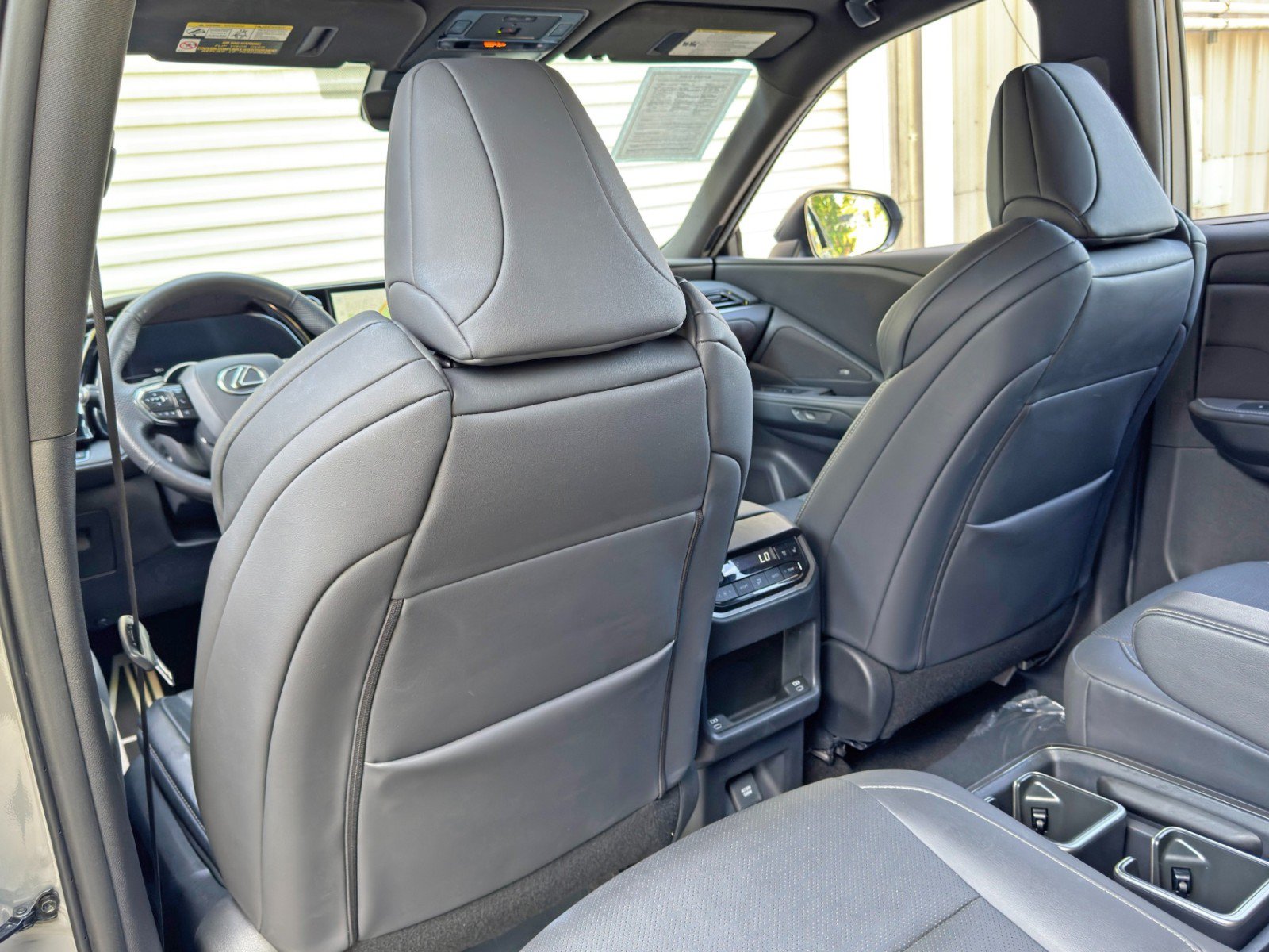 Used 2024 Lexus TX 500h AWD w/ Technology Package image 36