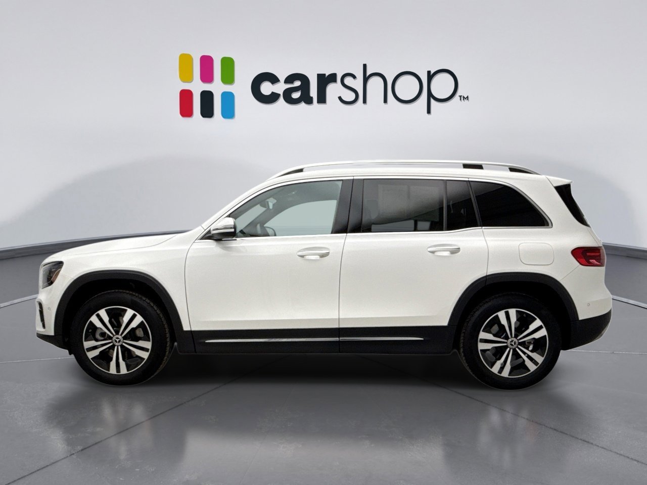 Used 2025 Mercedes-Benz GLB 250 GLB 250 4WD image 2