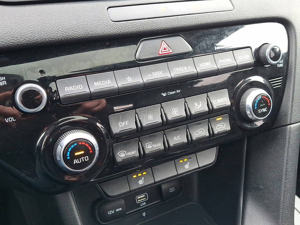 Used 2022 Kia Sportage Nightfall Edition w/ Nighfall AWD Premium Package image 29