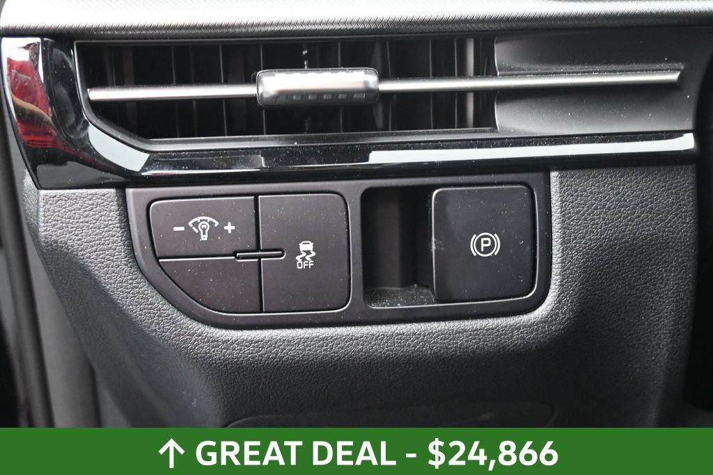 Used 2026 Kia Sportage LX FWD image 18