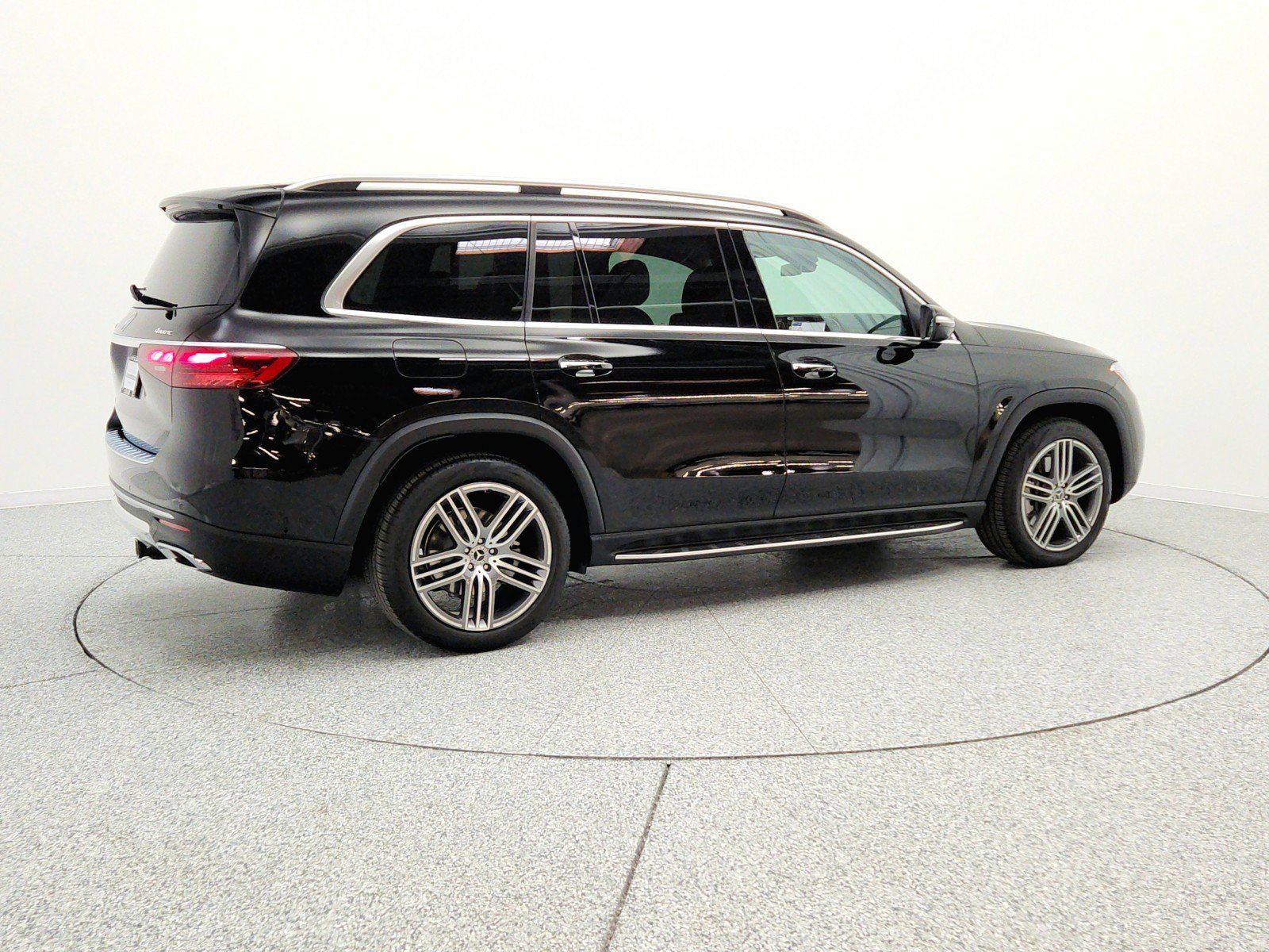 Certified 2026 Mercedes-Benz GLS 450 4MATIC image 5