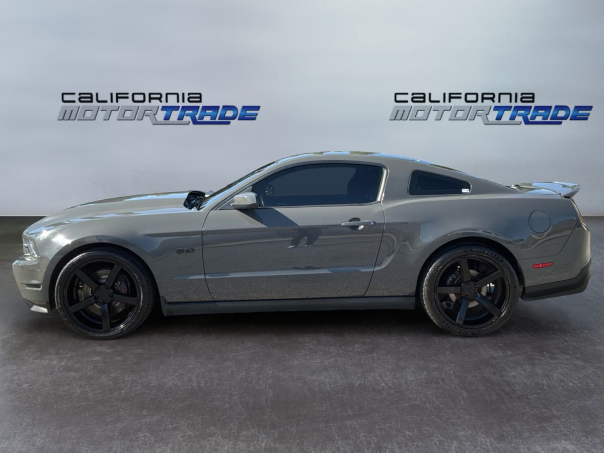 Used 2011 Ford Mustang GT Premium w/ Brembo Brake Pkg RWD image 8