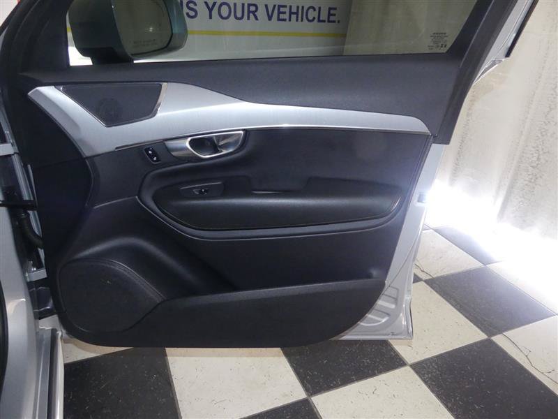 Used 2023 Volvo XC90 B5 Core AWD/4WD image 28