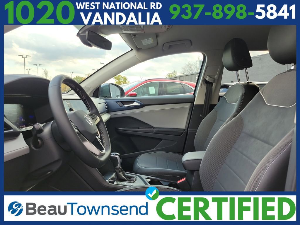 Used 2024 Volkswagen Taos SE image 16