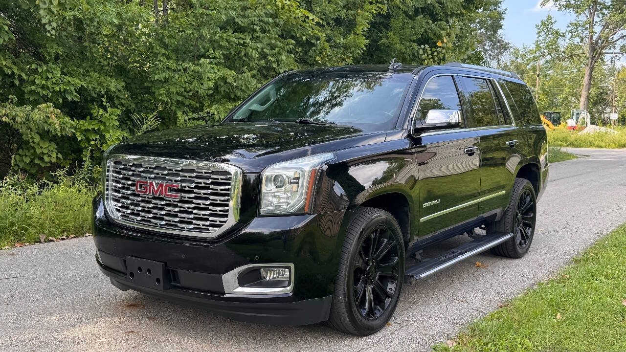 Used 2019 GMC Yukon Denali w/ Denali Ultimate Package AWD/4WD image 2