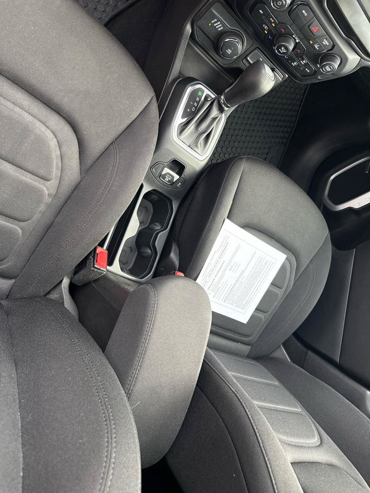 Used 2021 Jeep Renegade Latitude w/ Sun & Sound Group AWD/4WD image 22