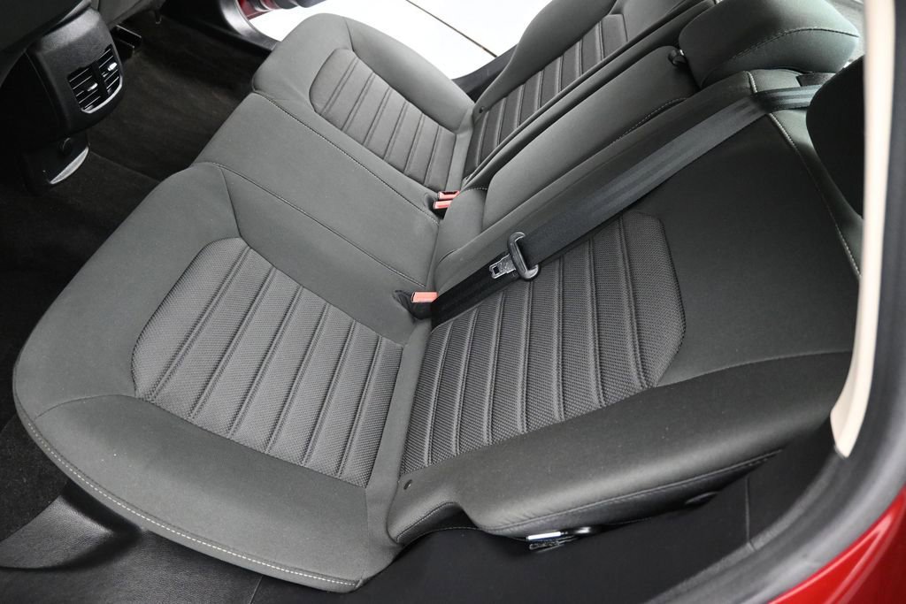 Used 2019 Ford Fusion SE FWD image 25