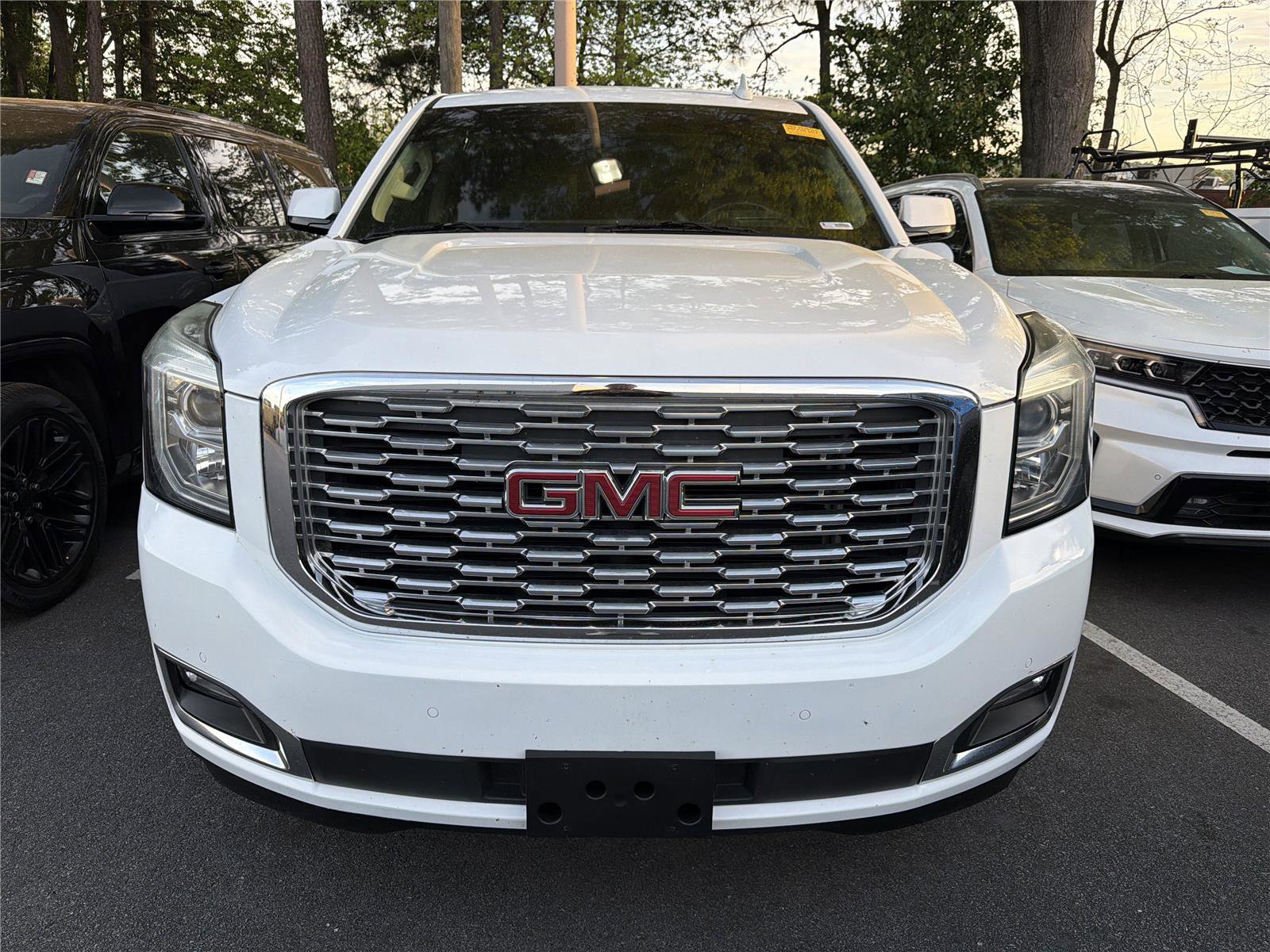 Used 2018 GMC Yukon Denali w/ Denali Ultimate Package image 2