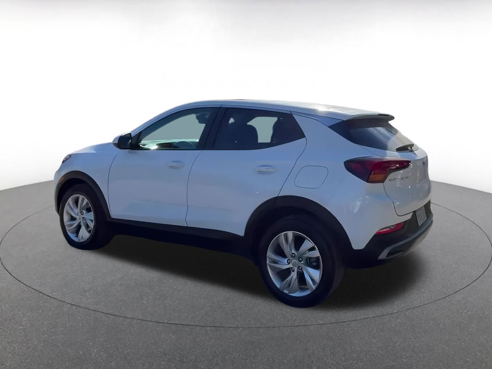 Used 2025 Buick Encore GX Preferred image 10