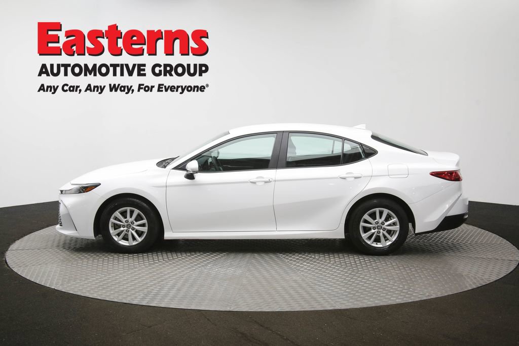 Used 2025 Toyota Camry LE image 60