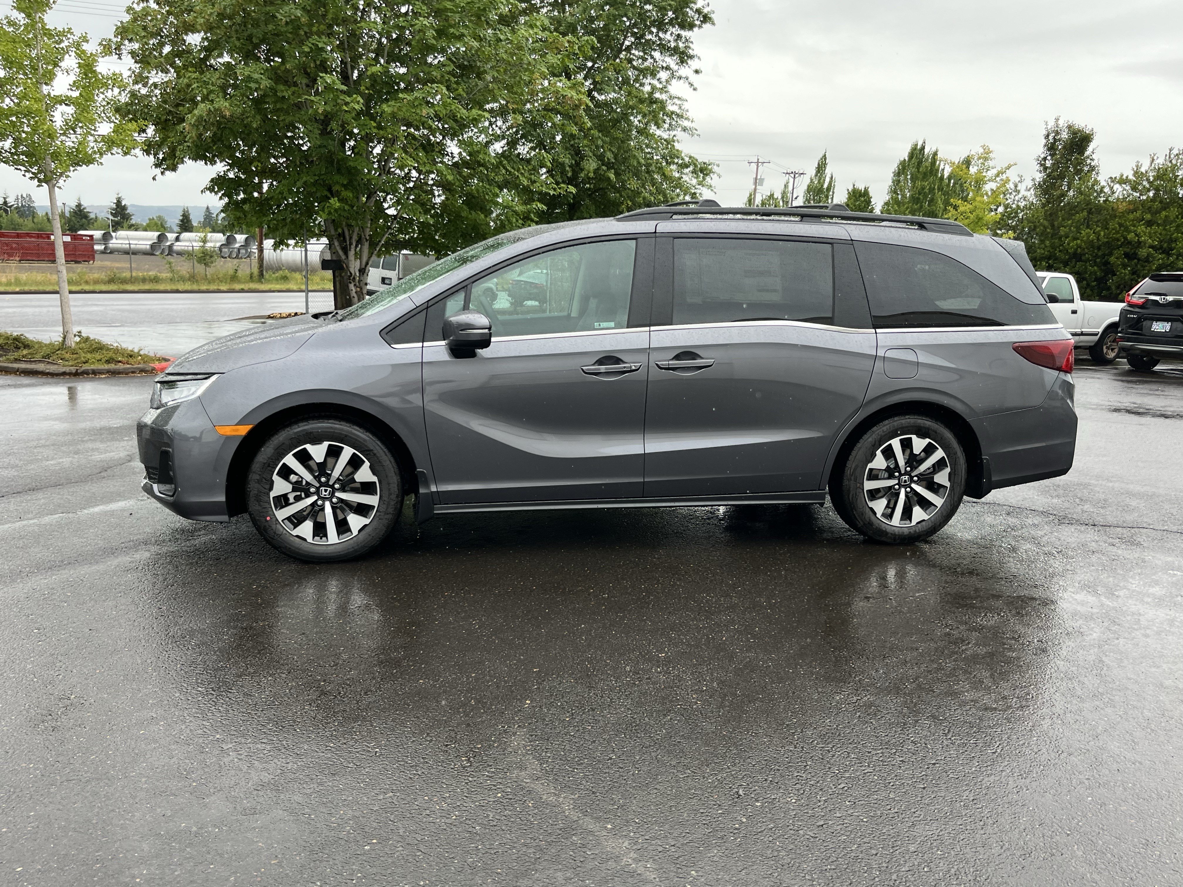 New 2026 Honda Odyssey EX-L image 2